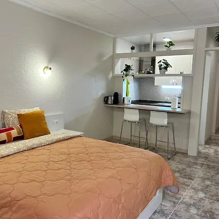 Apartment Tili With Ocean View